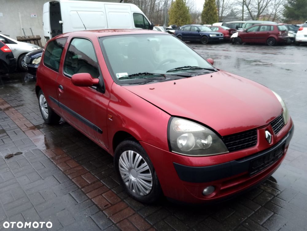 Renault Clio II (01-03r.) 1.2 B 58KM. Silnik D7F 710 Skrzynia  JB1514 lakier NV713/ NV 713.Cały na części. GWARANCJA !!! Przód Tył Zestaw Komplet Drzwi Klapa Zderzak Błotnik Maska Grill Atrapa Szyba Pas Lampa Lusterko Boczki Fotel Kanapa Kokpit Deska Rozdzielcza Przełącznik Włącznik Sterownik Przewody Wiązka Instalacja Moduł Komputer Czujnik Listwa Pompa Alternator Wtryski Głowica Rozrusznik Kompresor Sprzęgło Dwumas Silnik Skrzynia ABS Klimatyzacji Paliwa Wspomagania Kolektor Turbina Przepustnica Zawór Chłodnica Koło Hak Belka Sanki Zawieszenie Mcpherson Półoś Amortyzator Wydech Tłumik Zacisk Most - 3