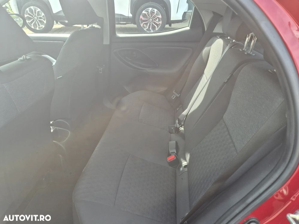 Toyota Yaris - 14