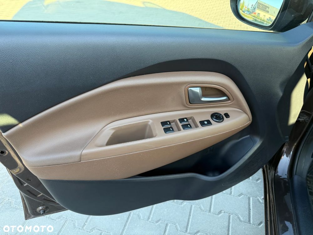 Kia Rio 1.4 XL - 10