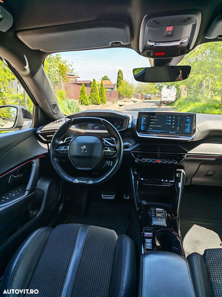Peugeot 2008 1.2L PureTech 130 S&S EAT8 GT - 5