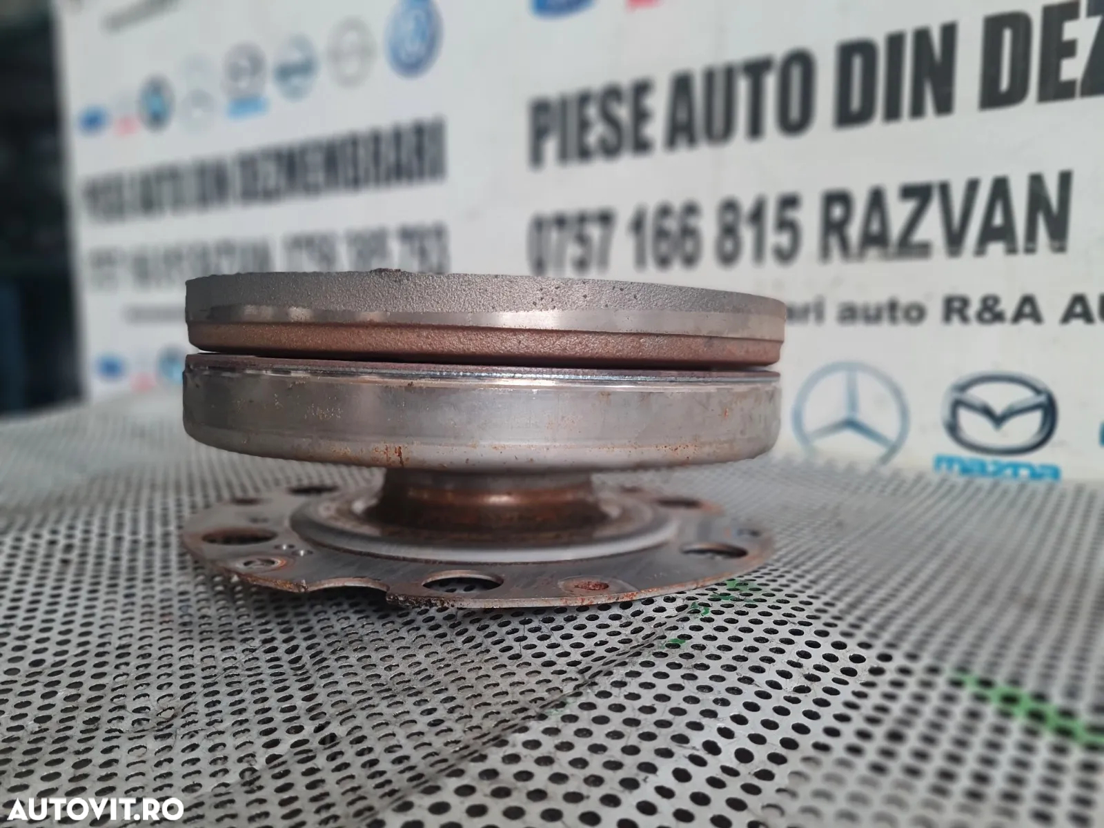 Volanta Masa Dubla Cutie Automata Audi A5 A4 B8 2.0 Tdi Euro 5 Motor CJC Cutie Automata NYM An 2012-2013-2014-2015 Volan Stanga Cod 0AW105317AK Dezmembrez Audi A5 Facelift 2.0 Tdi Automat Motor CJC Cutie Automata NYM Volan Stanga Xenon Piele An 2012-2013-2014-2015 - 3
