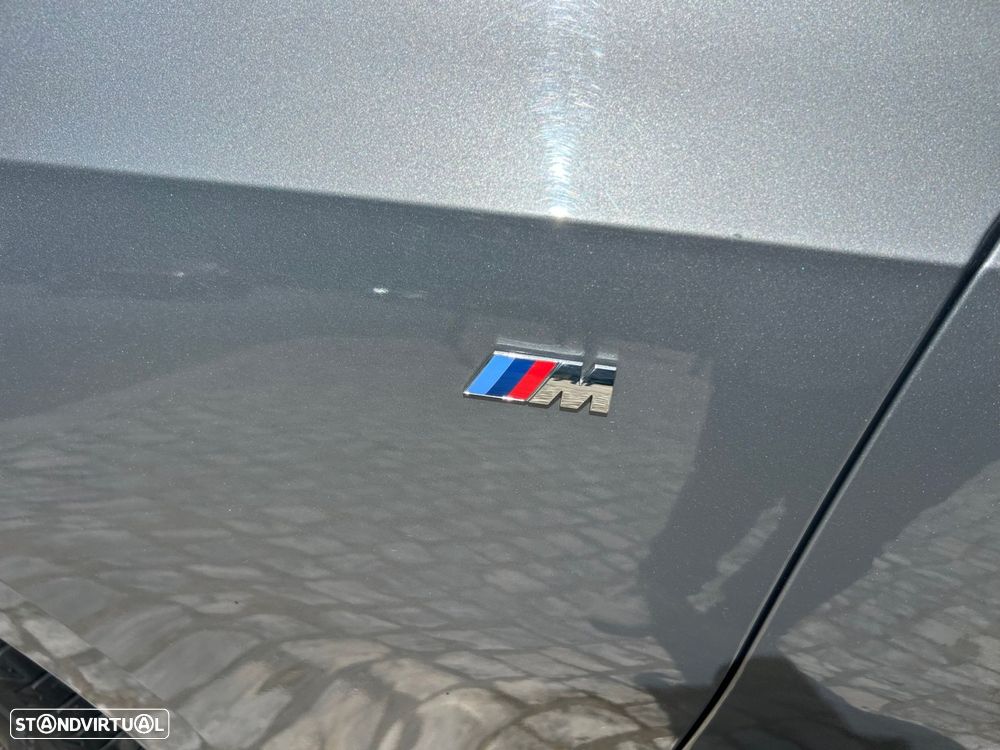 BMW 320 d Pack Desportivo M Auto - 11
