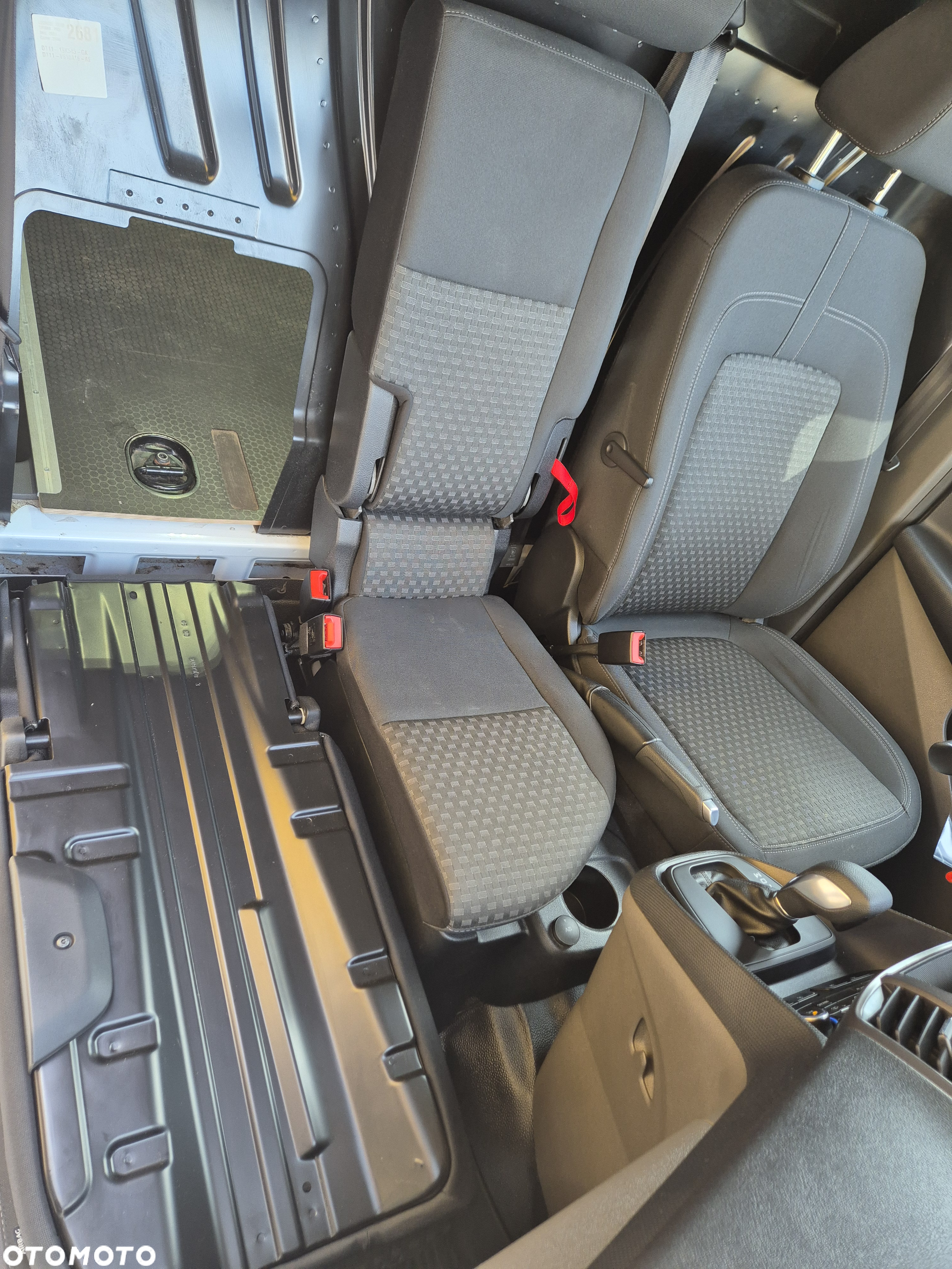 Ford Connect - 14