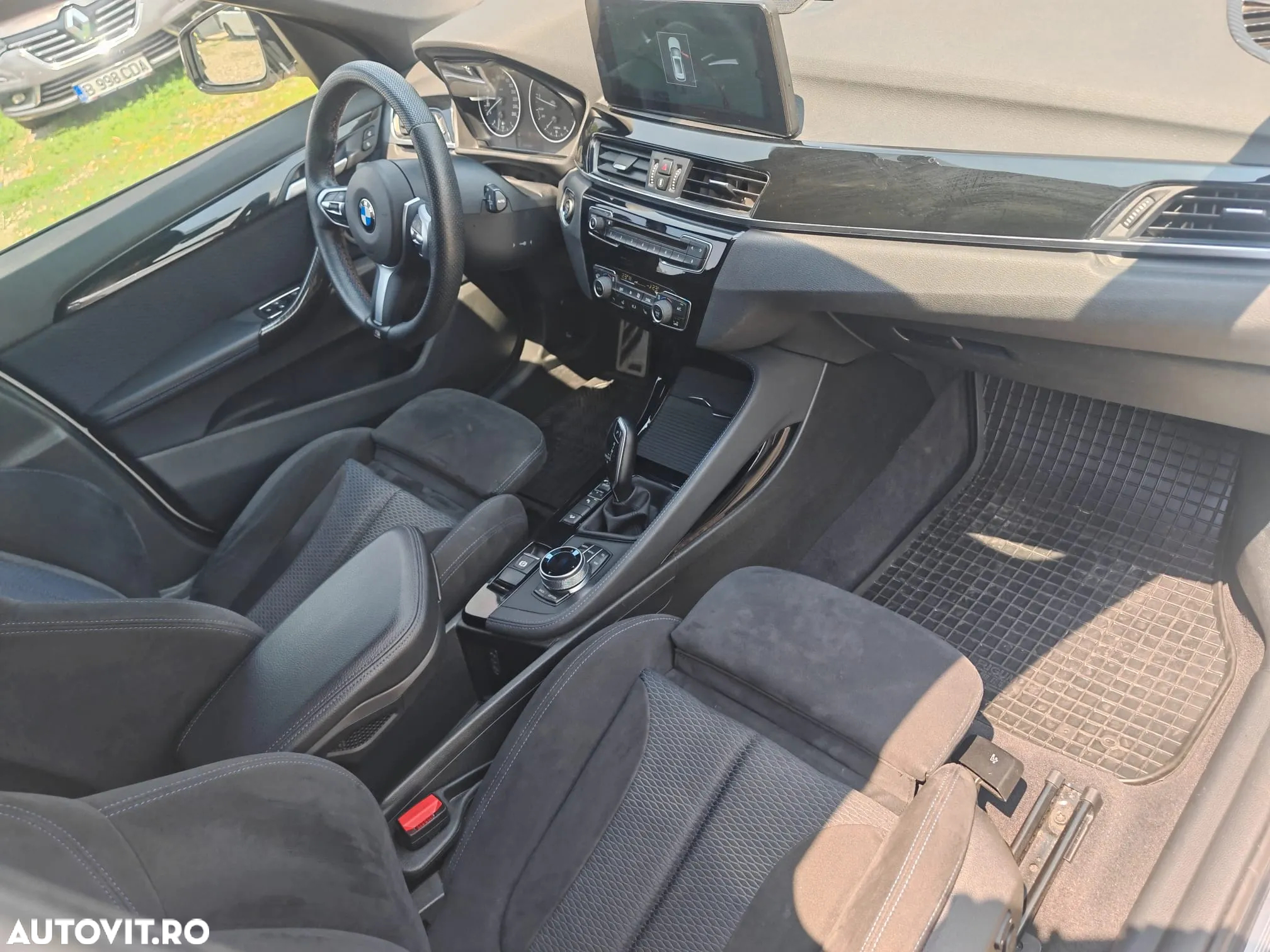BMW X1 xDrive20i AT M Sport - 10
