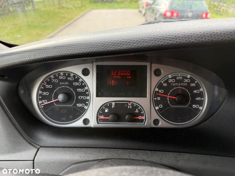 Iveco Daily 35C11 - 12
