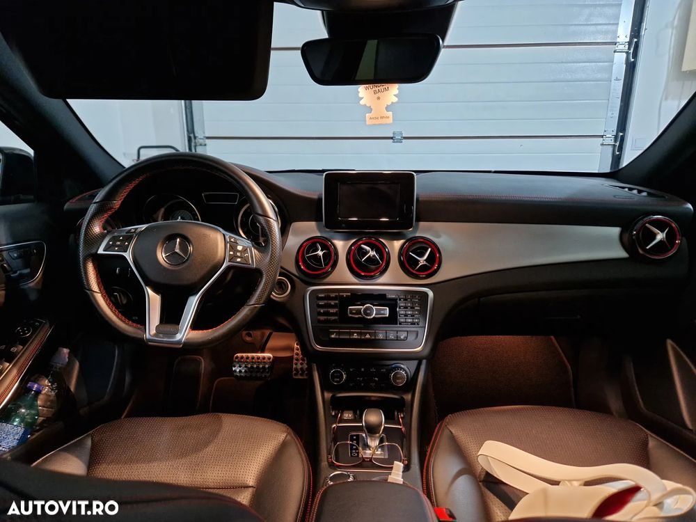 Mercedes-Benz GLA - 5