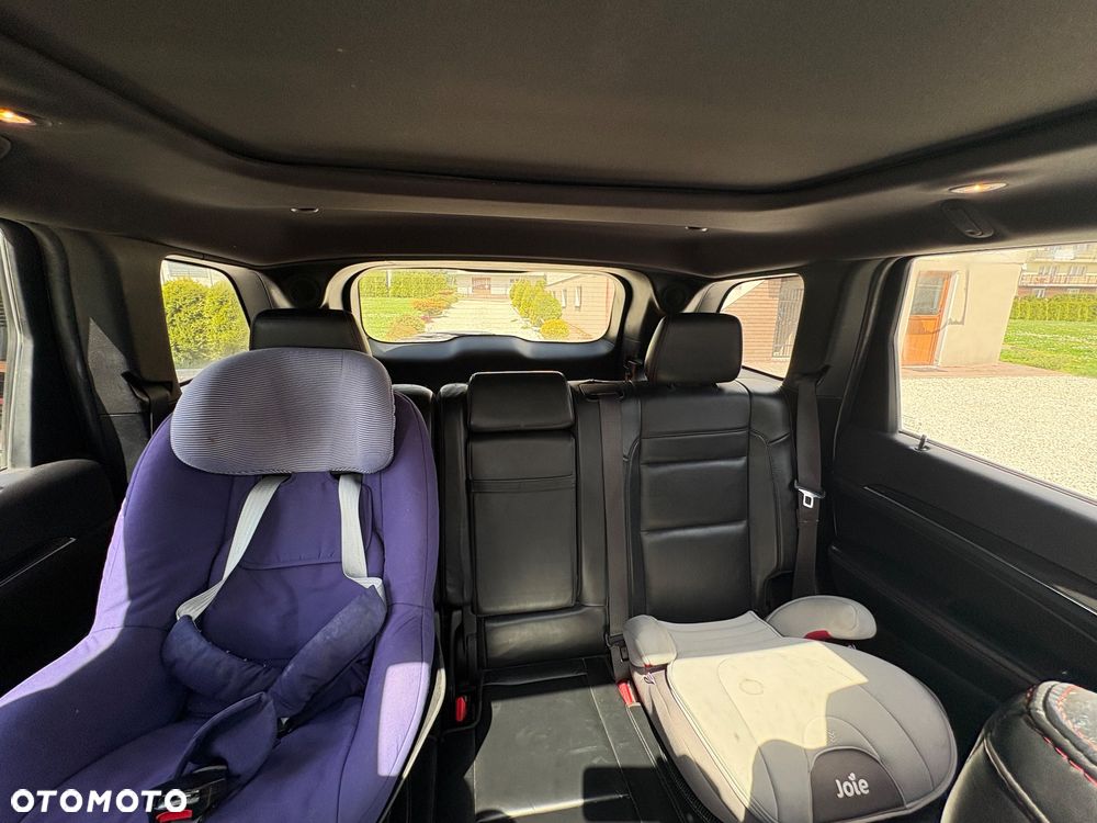 Jeep Grand Cherokee - 24