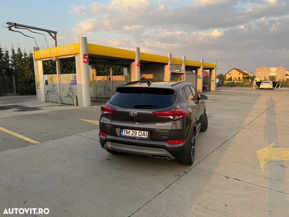 Hyundai Tucson 2.0 CRDI 4WD 6AT Luxury+ - 5