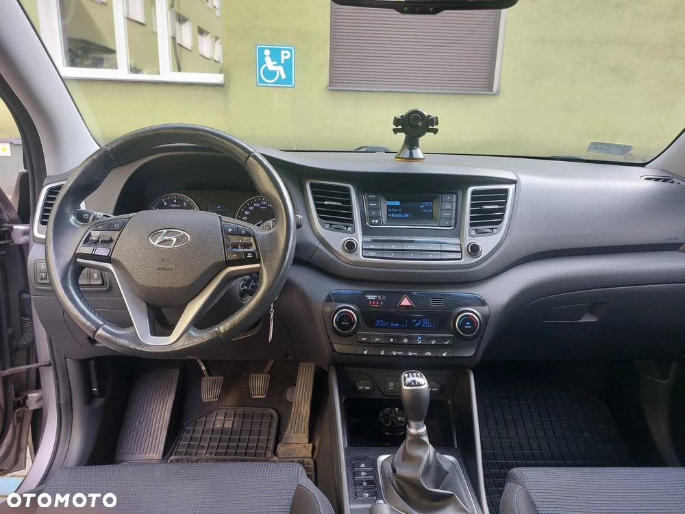 Hyundai Tucson 1.6 GDI BlueDrive Style 2WD - 11
