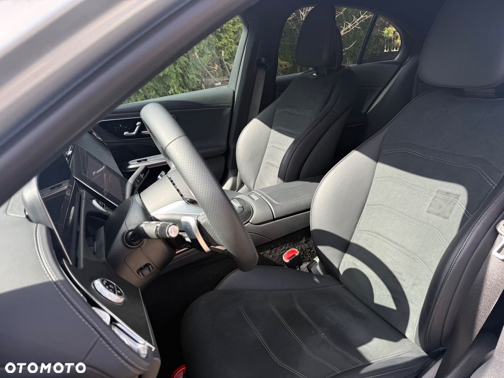 Mercedes-Benz Klasa E 220 d 4-Matic - 11