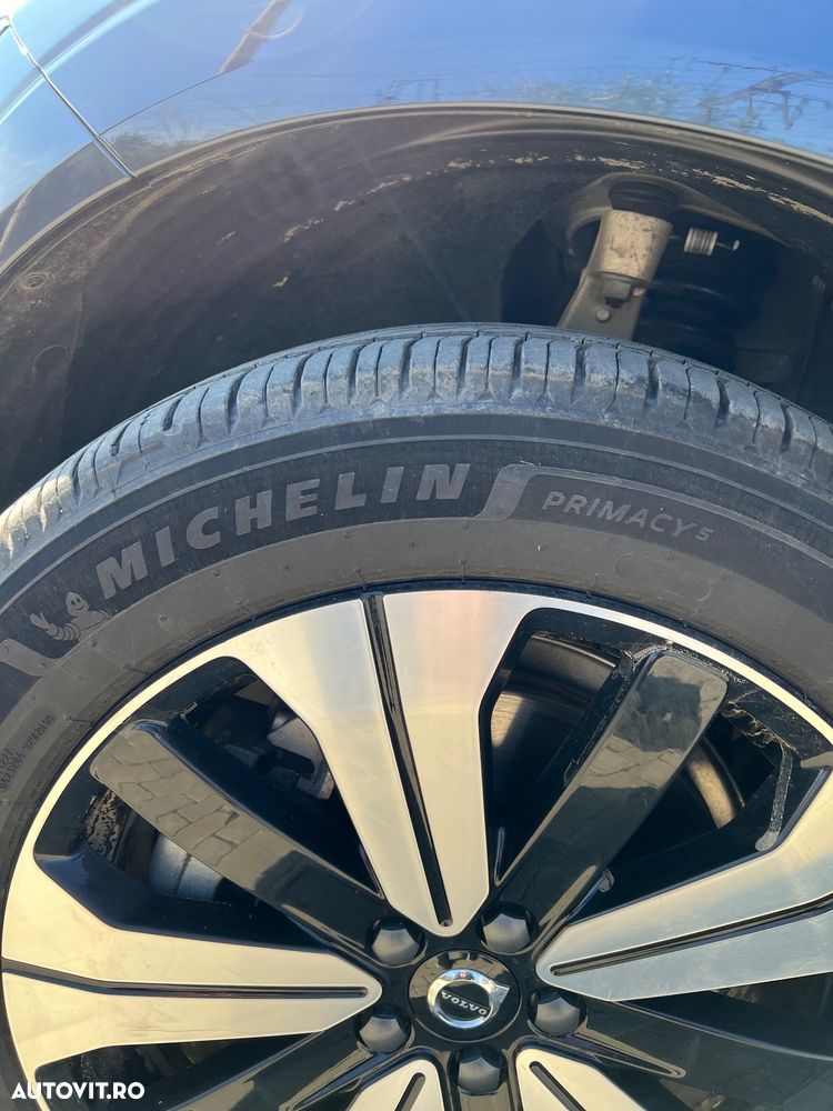 Volvo XC 60 T6 AWD Recharge Plus Dark - 20