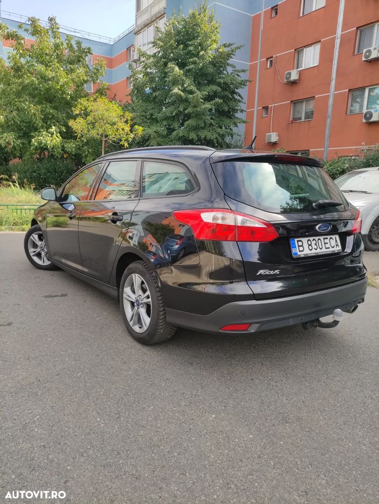 Ford Focus 2.0 TDCI DPF Powershift Titanium - 4