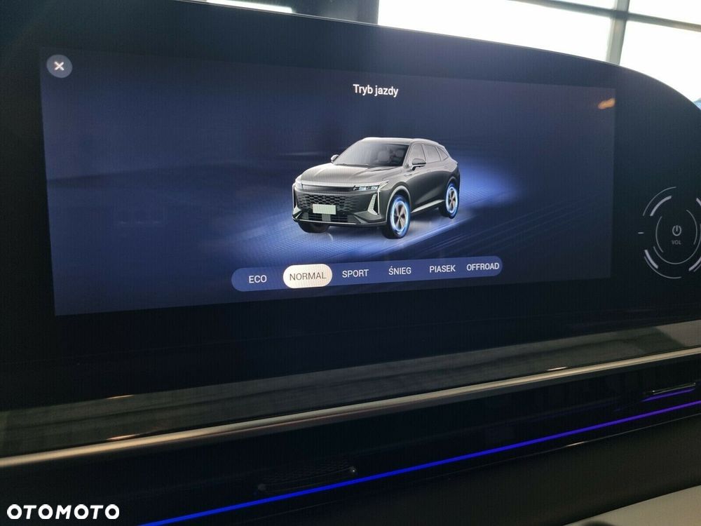 Omoda 9 1.5 Super Hybrid Exclusive AWD - 13