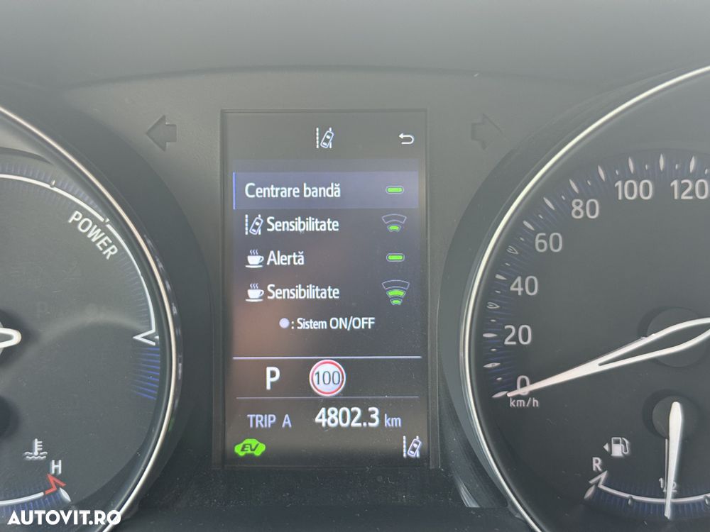 Toyota C-HR Hybrid Business-Edition - 30