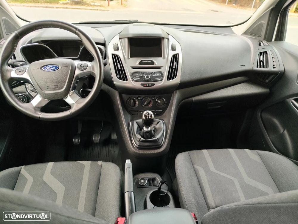 Ford Transit Connect - 17