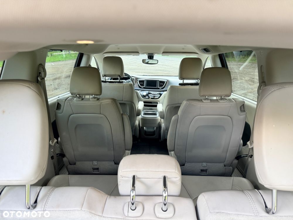 Chrysler Voyager - 14