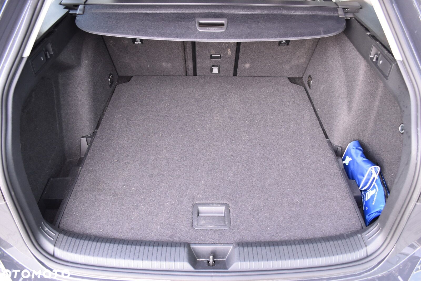 Volkswagen Golf - 35