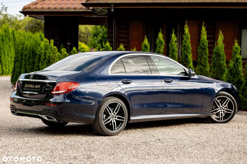 Mercedes-Benz Klasa E 220 d 9G-TRONIC Exclusive - 16