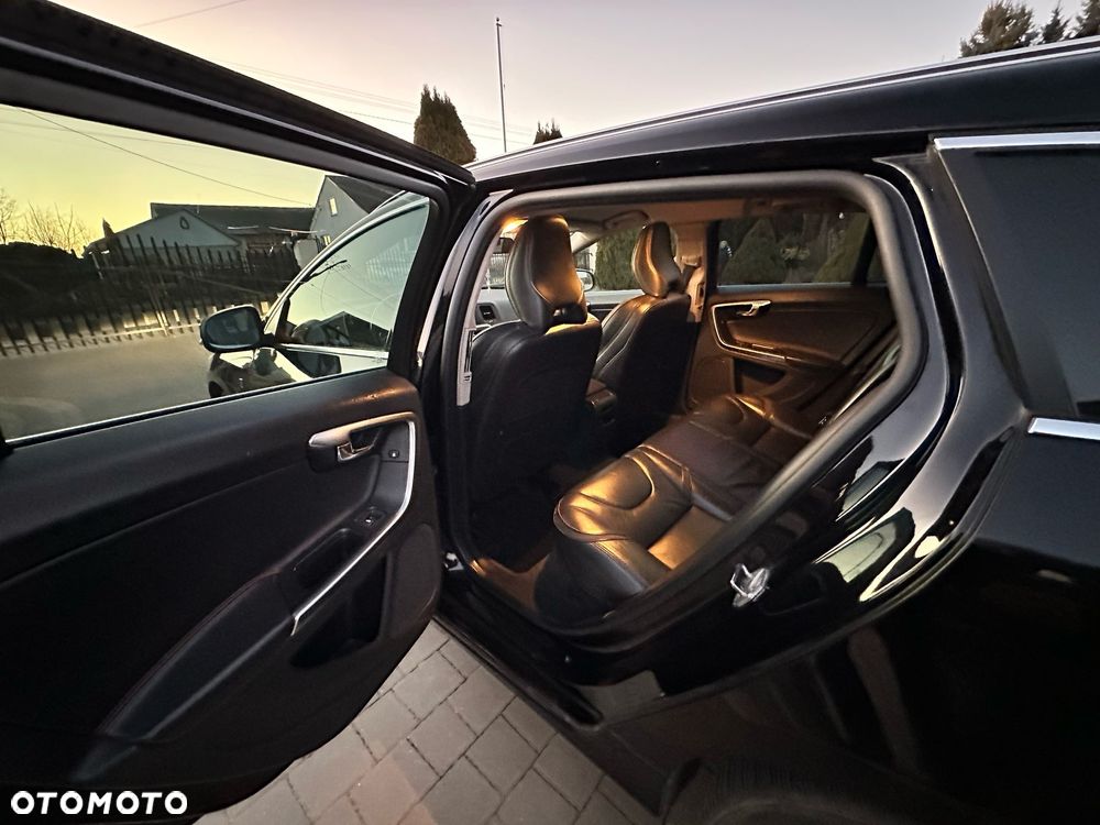 Volvo V60 D2 Ocean Race - 11