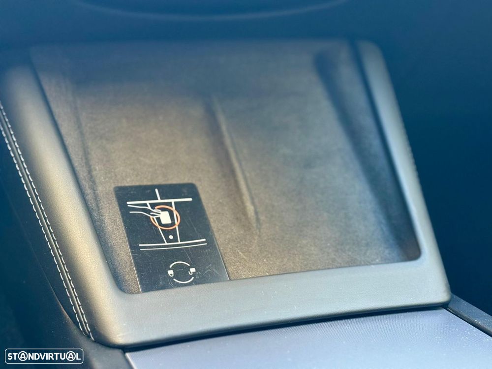 Tesla Model 3 Tração Traseira Premium - 48