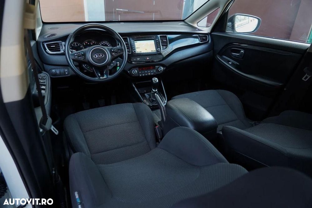 Kia Carens 1.6 GDI ISG Spirit - 13