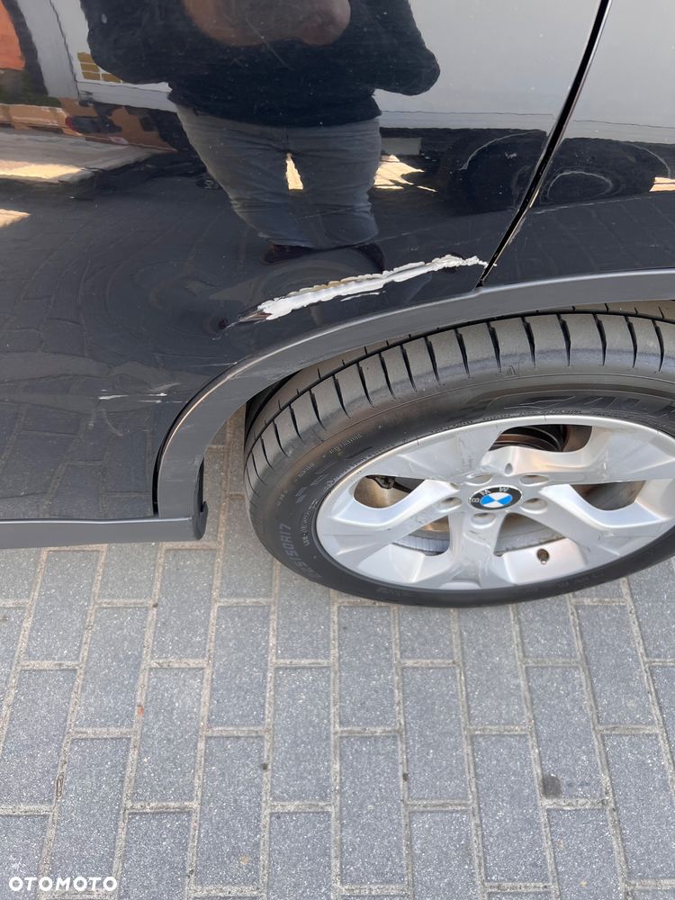 BMW X1 xDrive18d xLine - 4