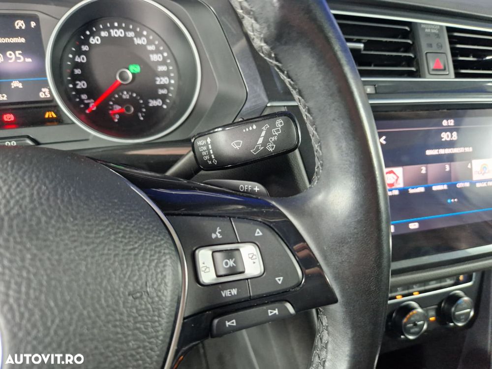 Volkswagen Tiguan - 15