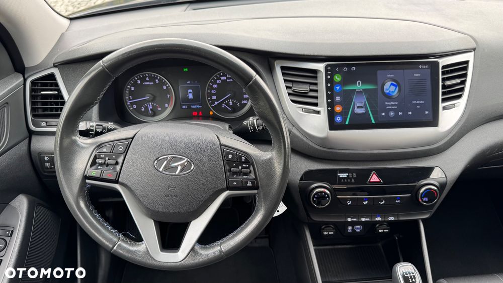 Hyundai Tucson 1.6 GDI BlueDrive GO 2WD - 29