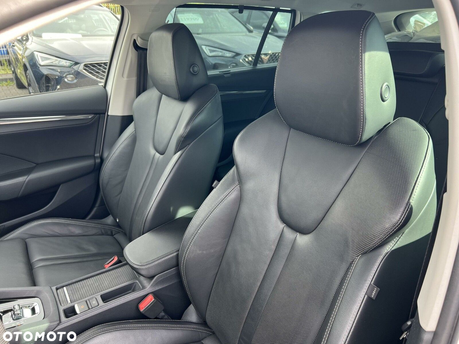 Skoda Octavia 2.0 TDI SCR Style DSG - 19