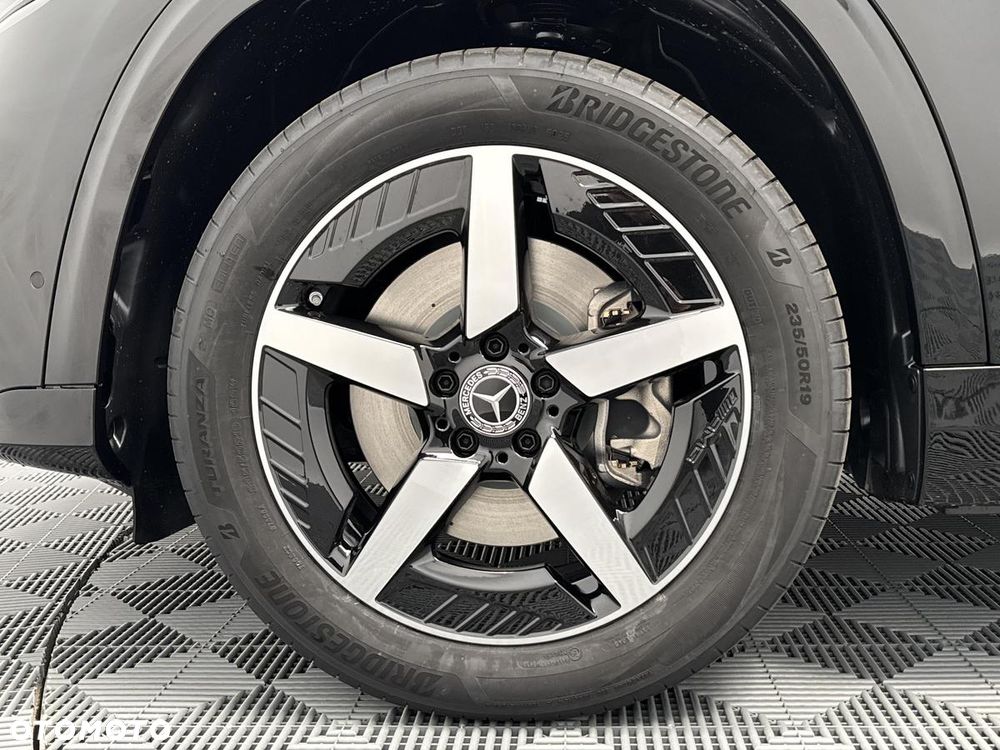 Mercedes-Benz GLB 250+ EQ 85kWh - 9