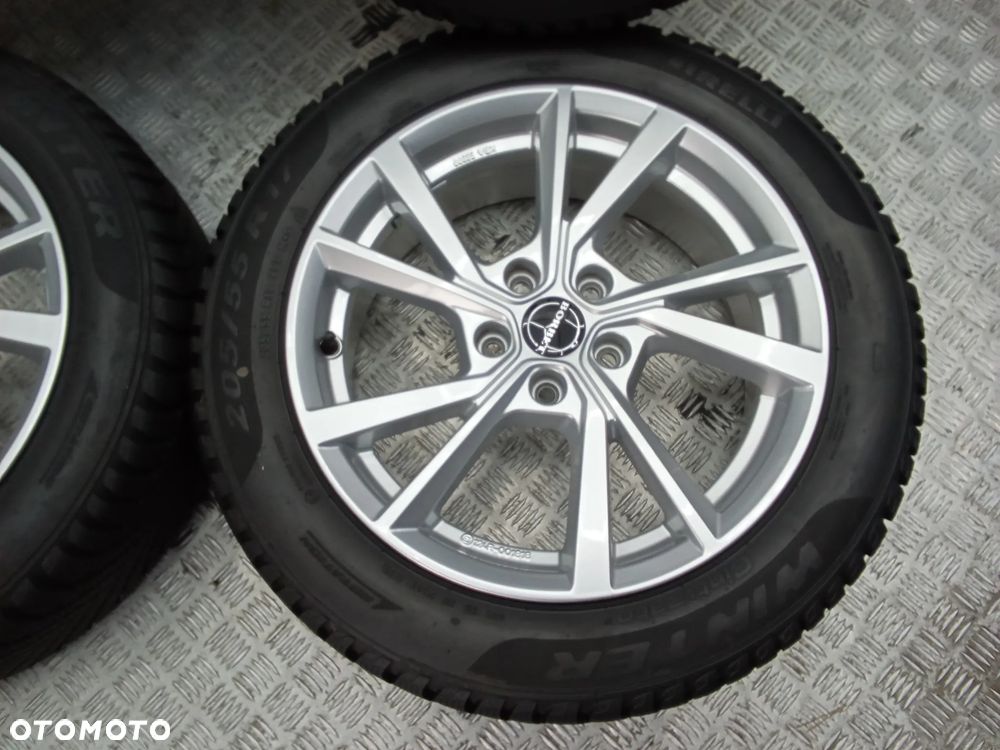 Koła Skoda Octavia Vw Caddy Golf VII VIII Touran 6,5Jx17 et41 5x112 - 3