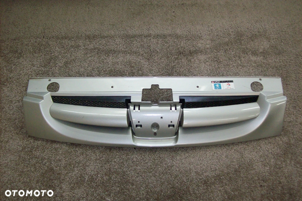 GRILL PEUGEOT PARTNER I LIFT
