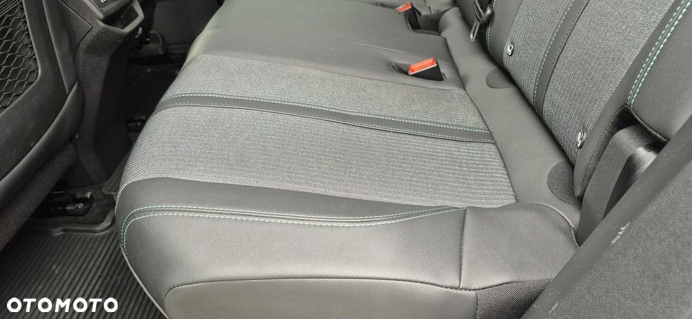Peugeot 3008 1.2 PureTech mHEV Active Pack S&S e-DCS6 - 23