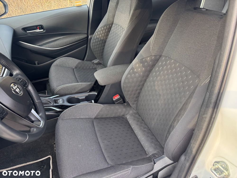 Toyota Corolla 1.8 Hybrid Comfort - 18