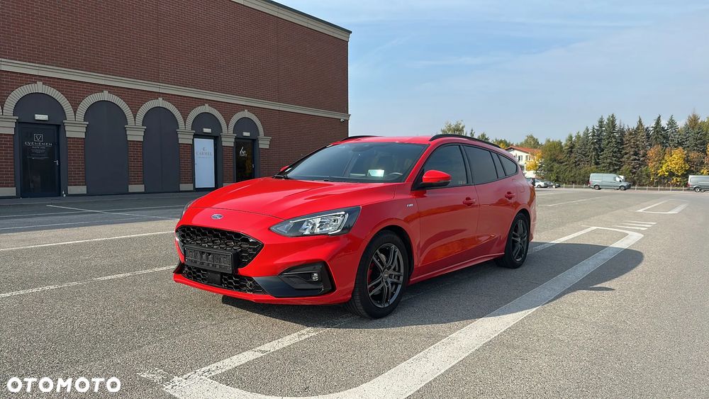 Ford Focus 1.0 EcoBoost Hybrid ST-LINE X - 1