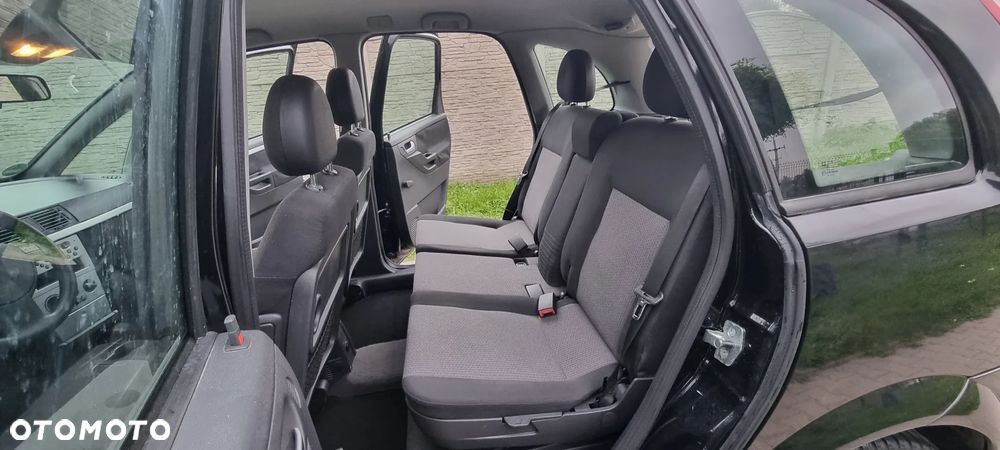 Opel Meriva - 17