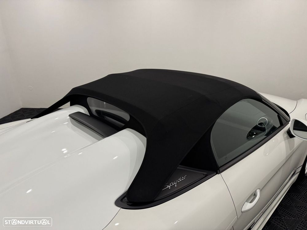 Porsche 718 Spyder Standard - 30