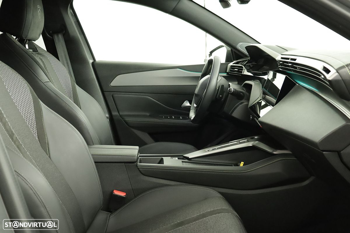 Peugeot 308 SW 1.2 PureTech GT EAT8 - 21