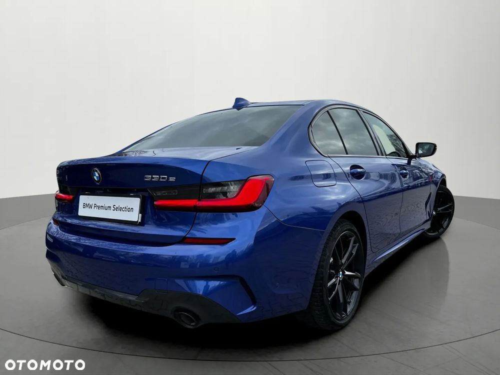 BMW Seria 3 330e M Sport - 4