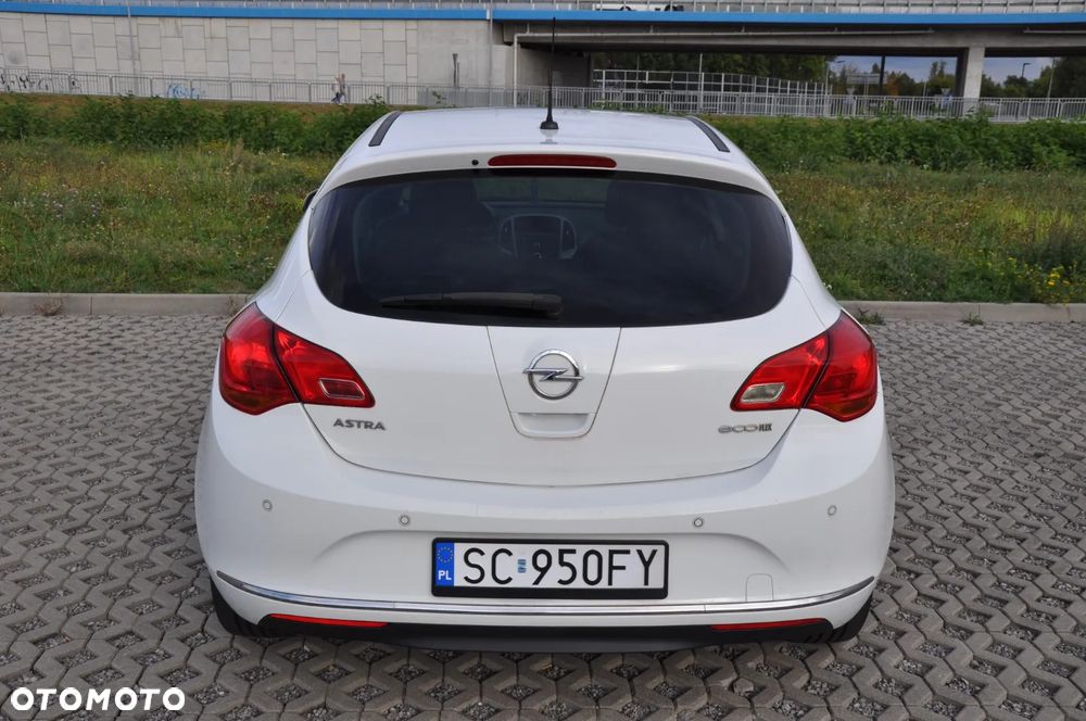 Opel Astra 1.4 T Edition 150 - 10