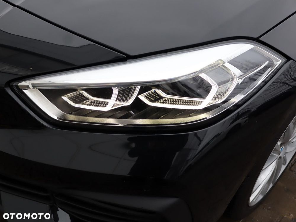 BMW Seria 1 118i Advantage - 22