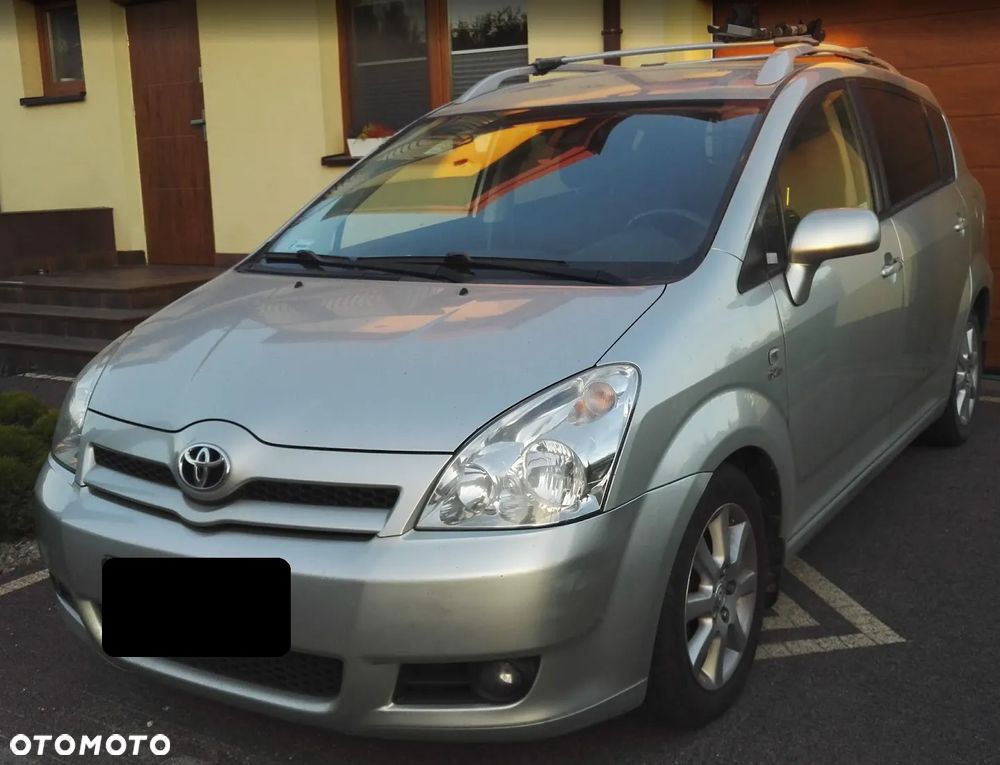 Toyota Corolla Verso 2.0 D-4D Terra 7os - 3