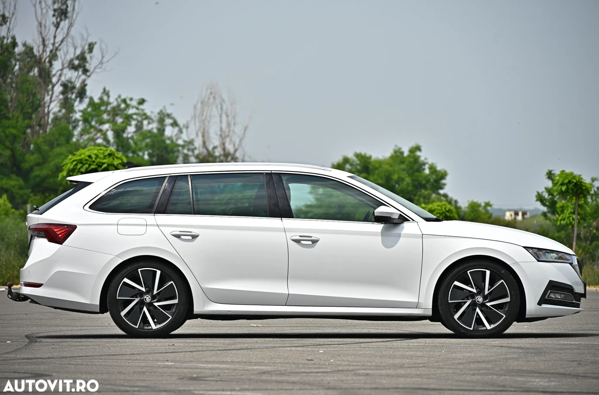 Skoda Octavia 2.0 TDI DSG Style - 9