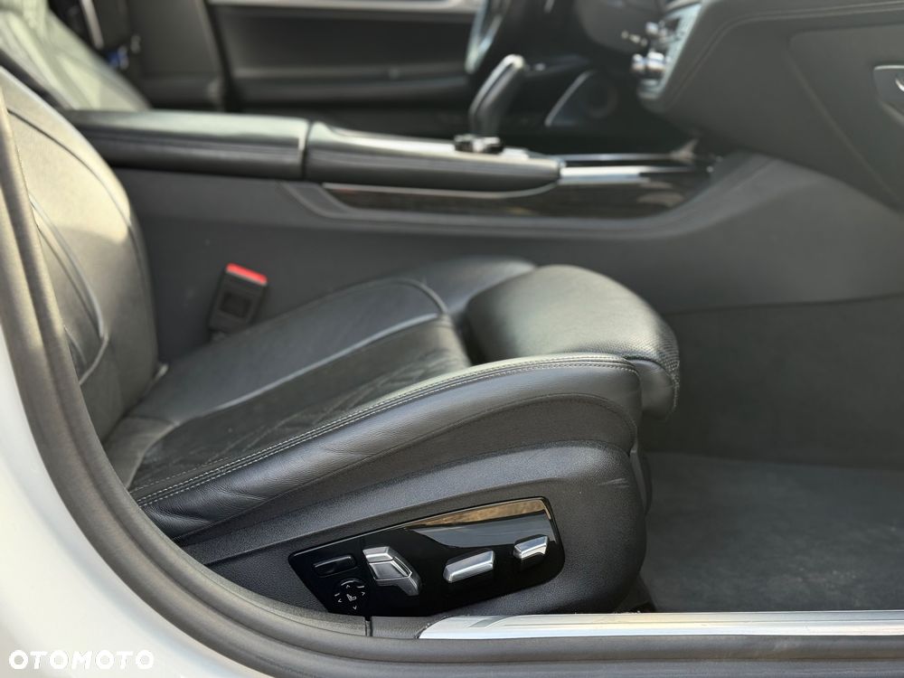 BMW Seria 7 - 27