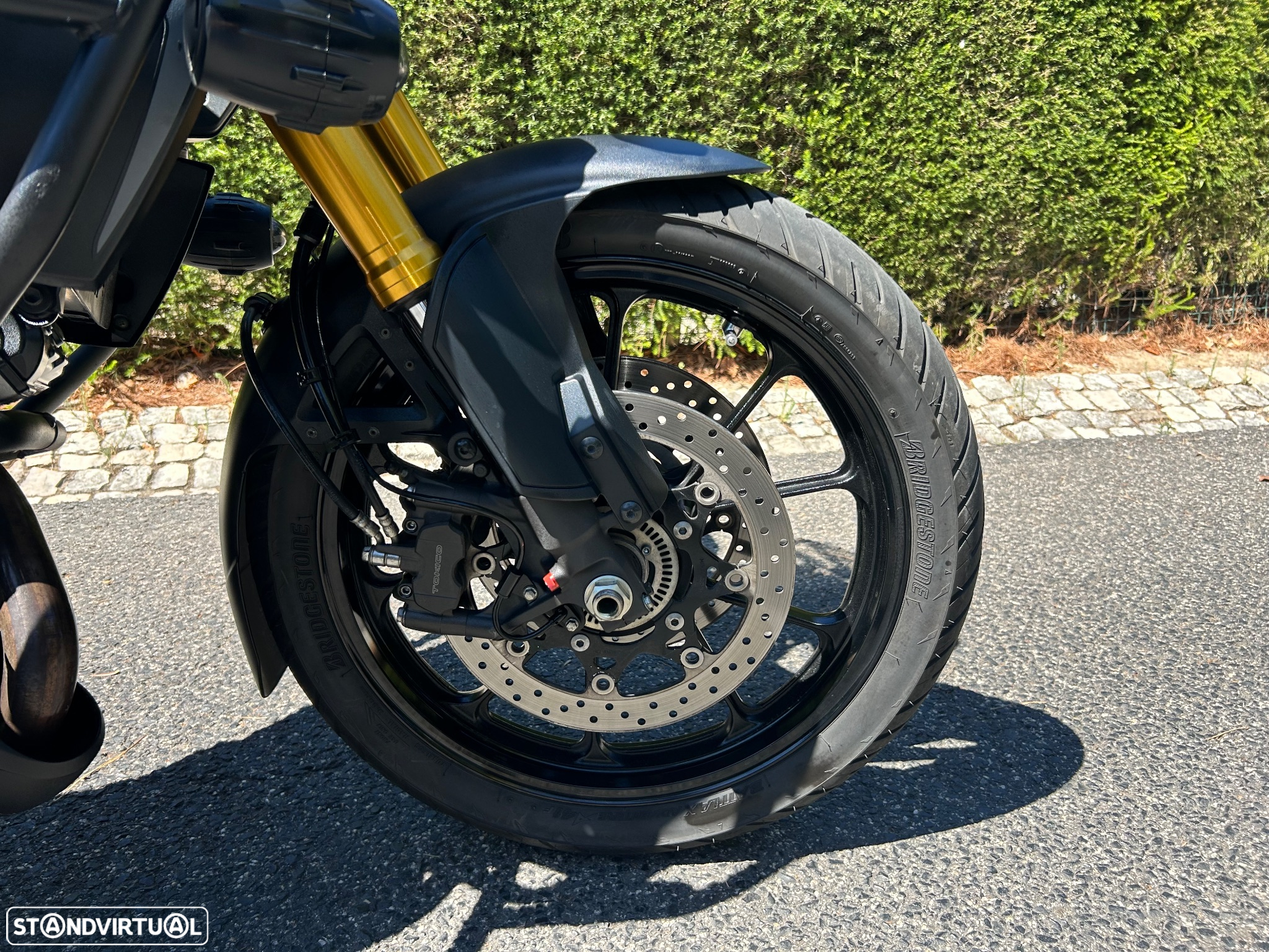 Suzuki V Strom 1000 - 15
