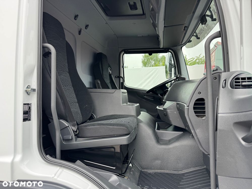 Mercedes-Benz ATEGO - 21