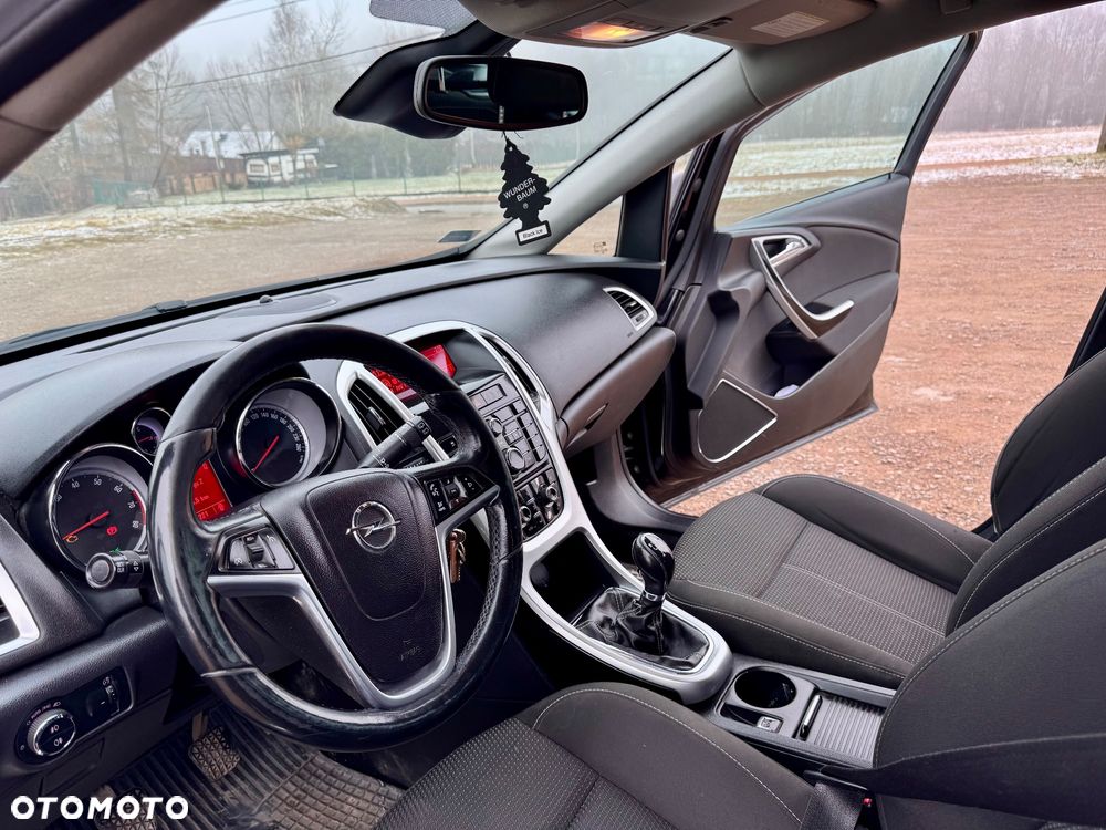 Opel Astra 1.4 T Cosmo - 6