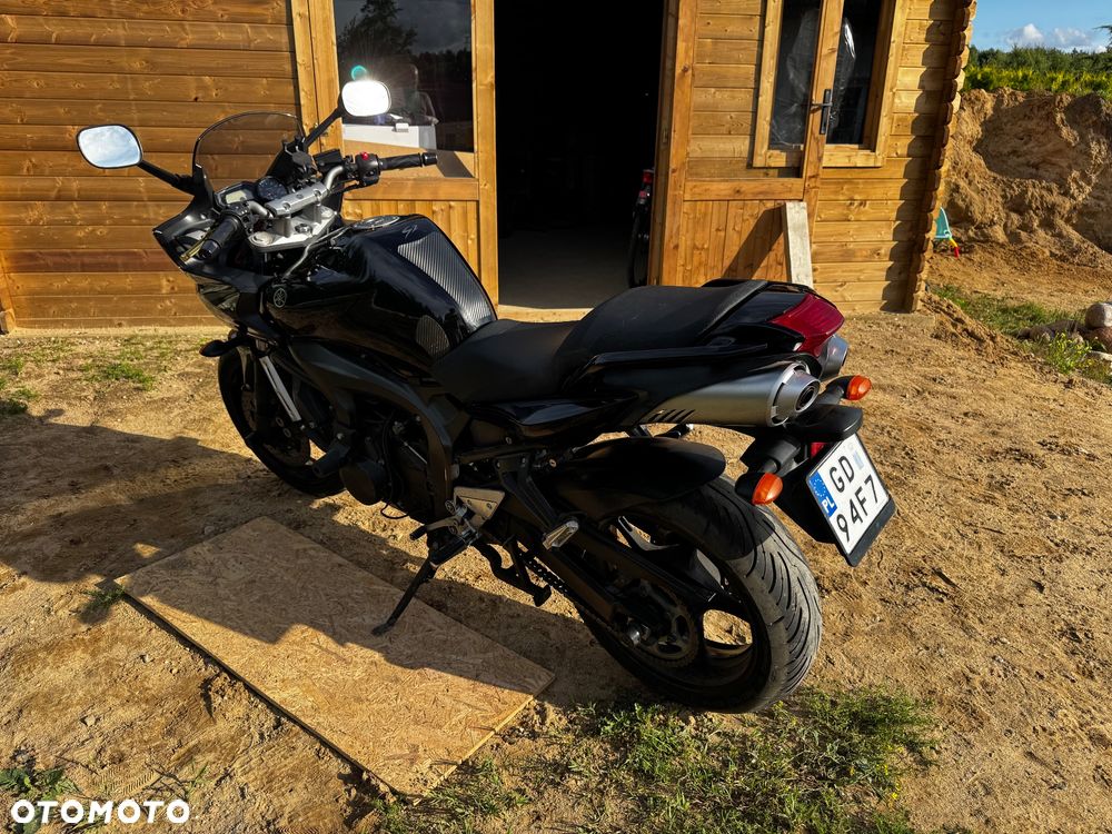 Yamaha FZ6 - 3