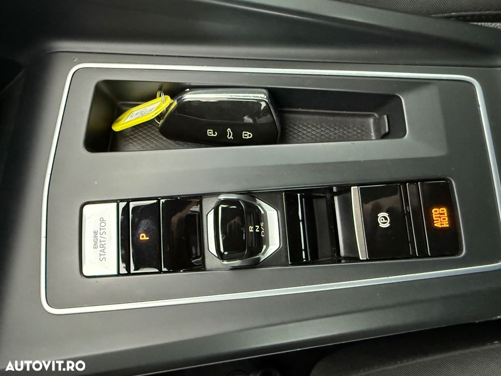 Volkswagen Golf - 30