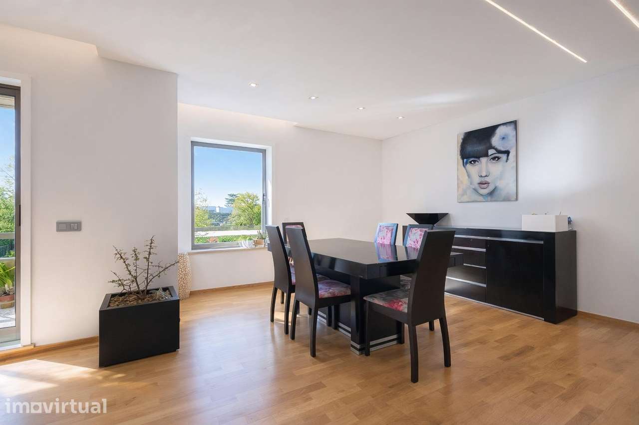Apartamento T3 com terraço de 200 m2 e garagem box no centro de... - Grande imagem: 4/45